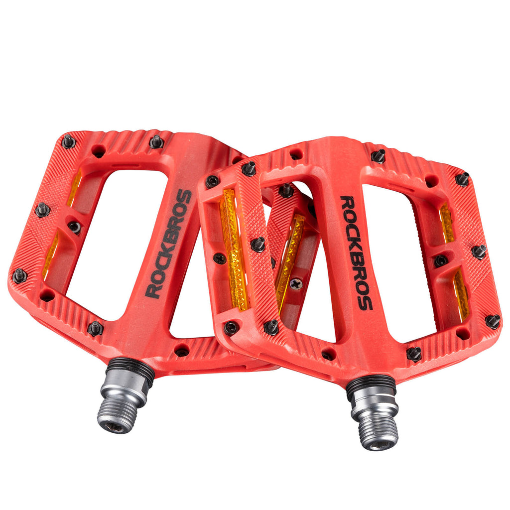 ROCKBROS BP2501 9/16 inch aluminium alloy bike pedals with anti-slip surface, durable and lightweight design.#Color_Red