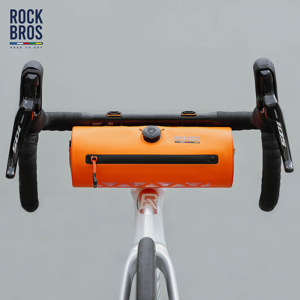 ROCKBROS Road-to-Sky handlebar bag AS-143, 100% waterproof design ideal for cycling in all weather conditions. 