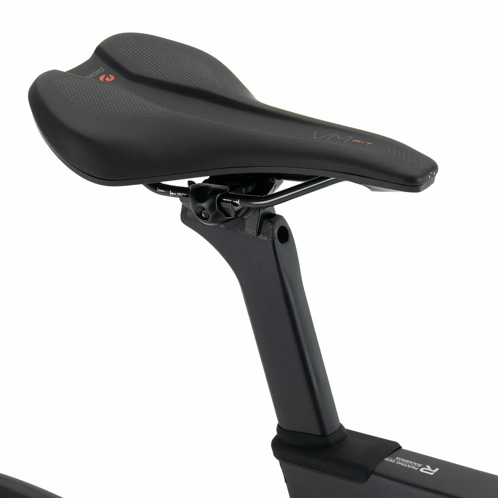 Rockbros carbon road bike in deep black with disc brakes and integrated carbon handlebar#COLOR_Black