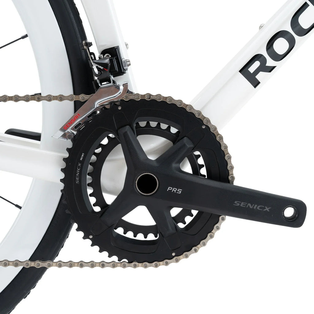 Rockbros carbon road bike in deep black with disc brakes and integrated carbon handlebar#COLOR_White